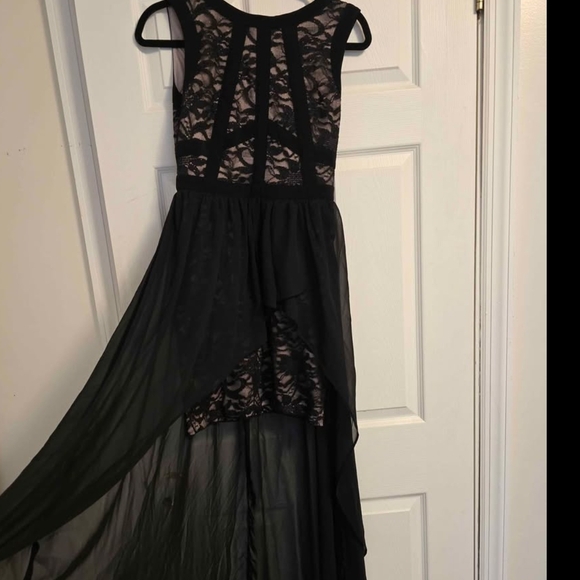Morgan & Co. Black Lace High-Low Dress - Picture 2 of 4